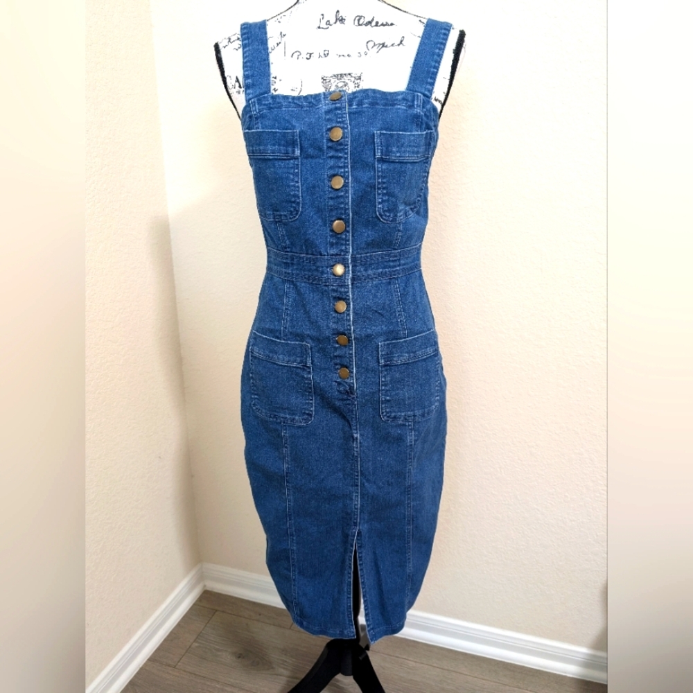 Haute Monde Women's Midi Blue Denim Button Up Dress With 4 Front Pockets•Medium
